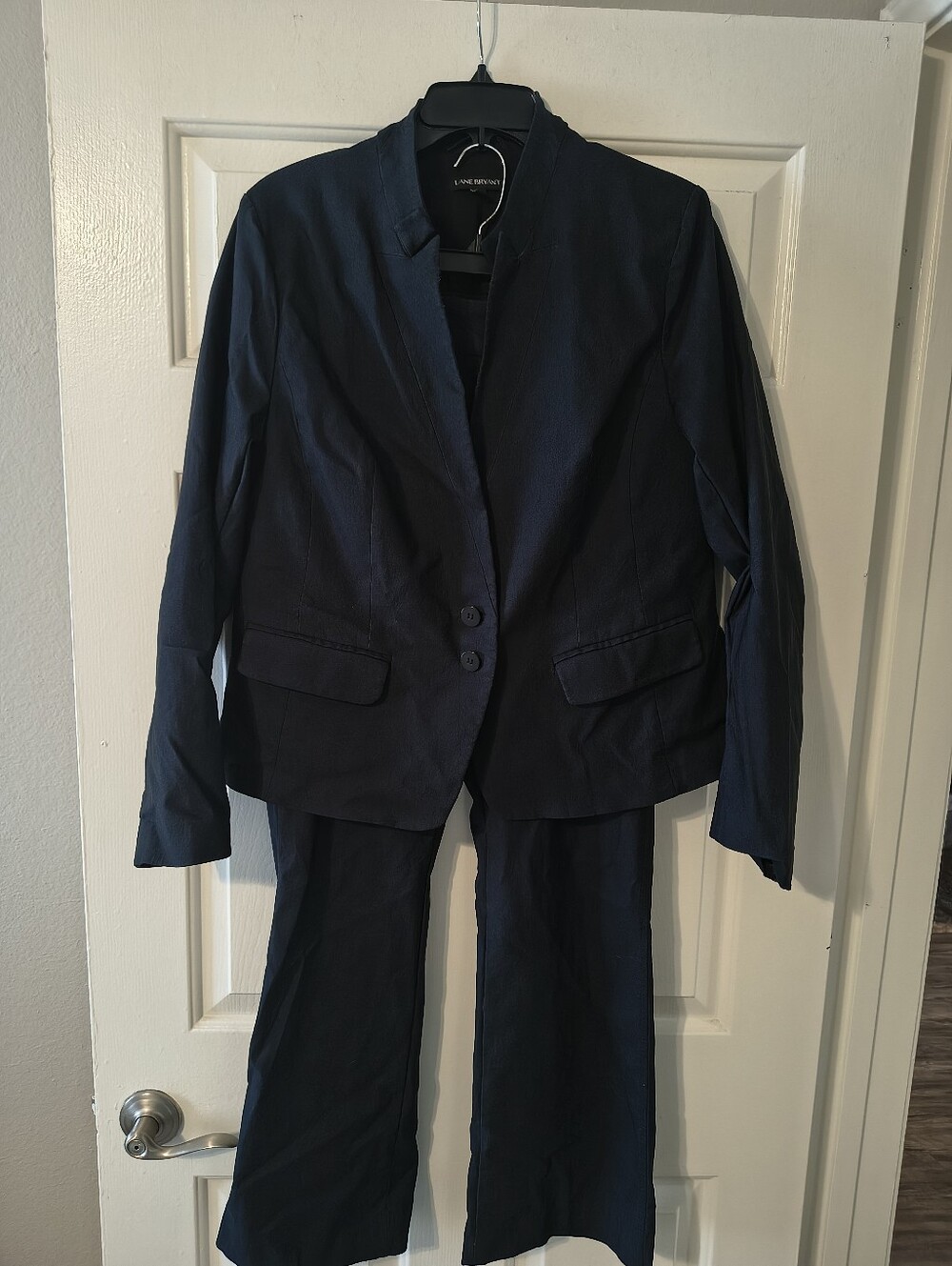 Lane Bryant Navy Blue Two-Piece Pants Suit – Size 16